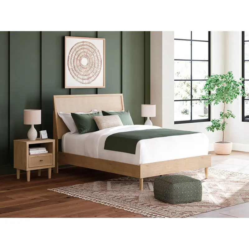 Cielden  Panel Bed