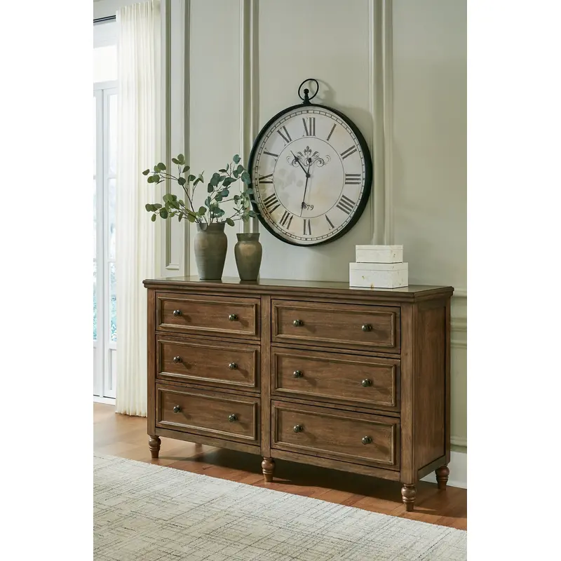 Sturlayne Dresser