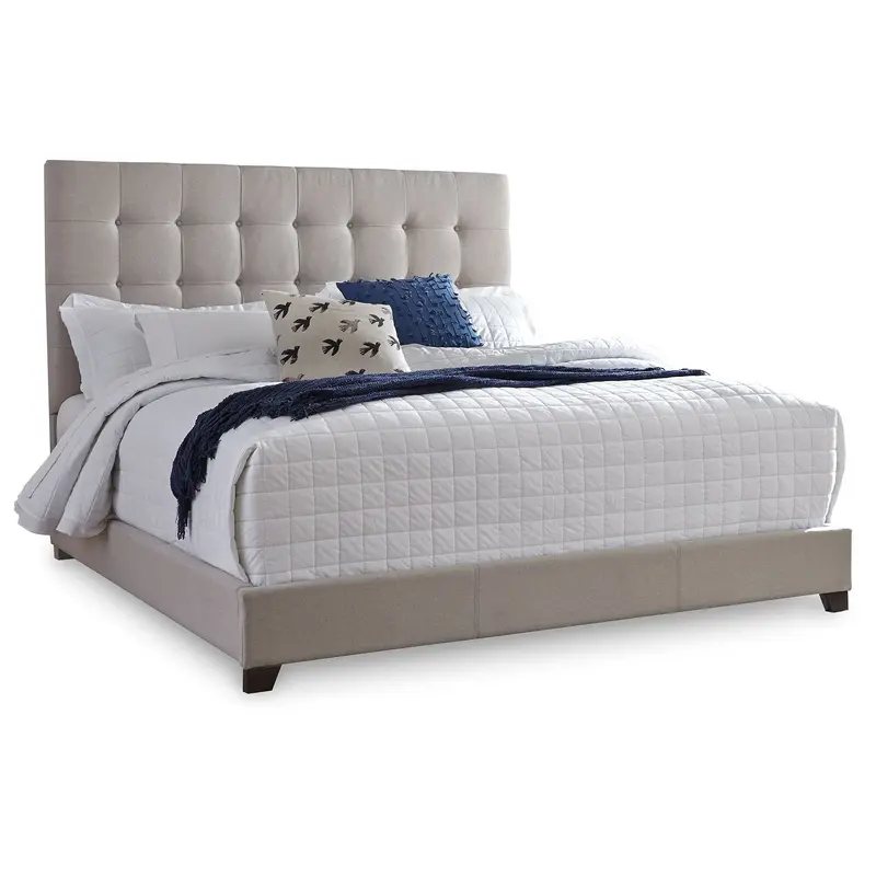 Dolante - Upholstered Bed