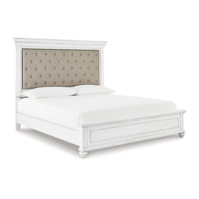 Kanwyn  Panel Bed
