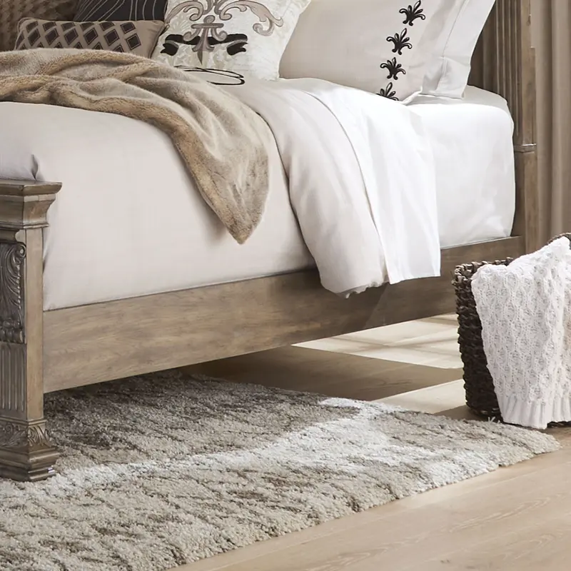 Carlisle Court - Panel / Poster Bed Rails - Medium Brown